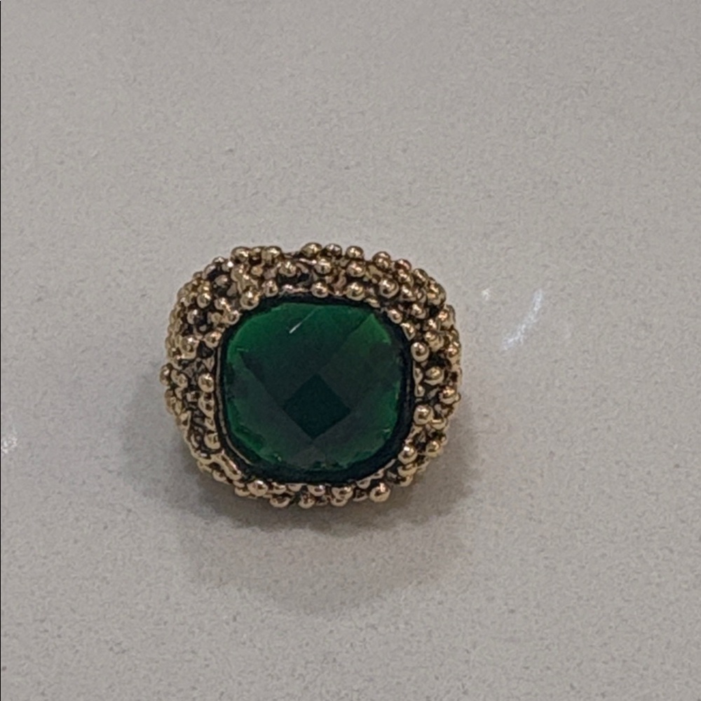 Vintage Emerald Statement Ring - image 2
